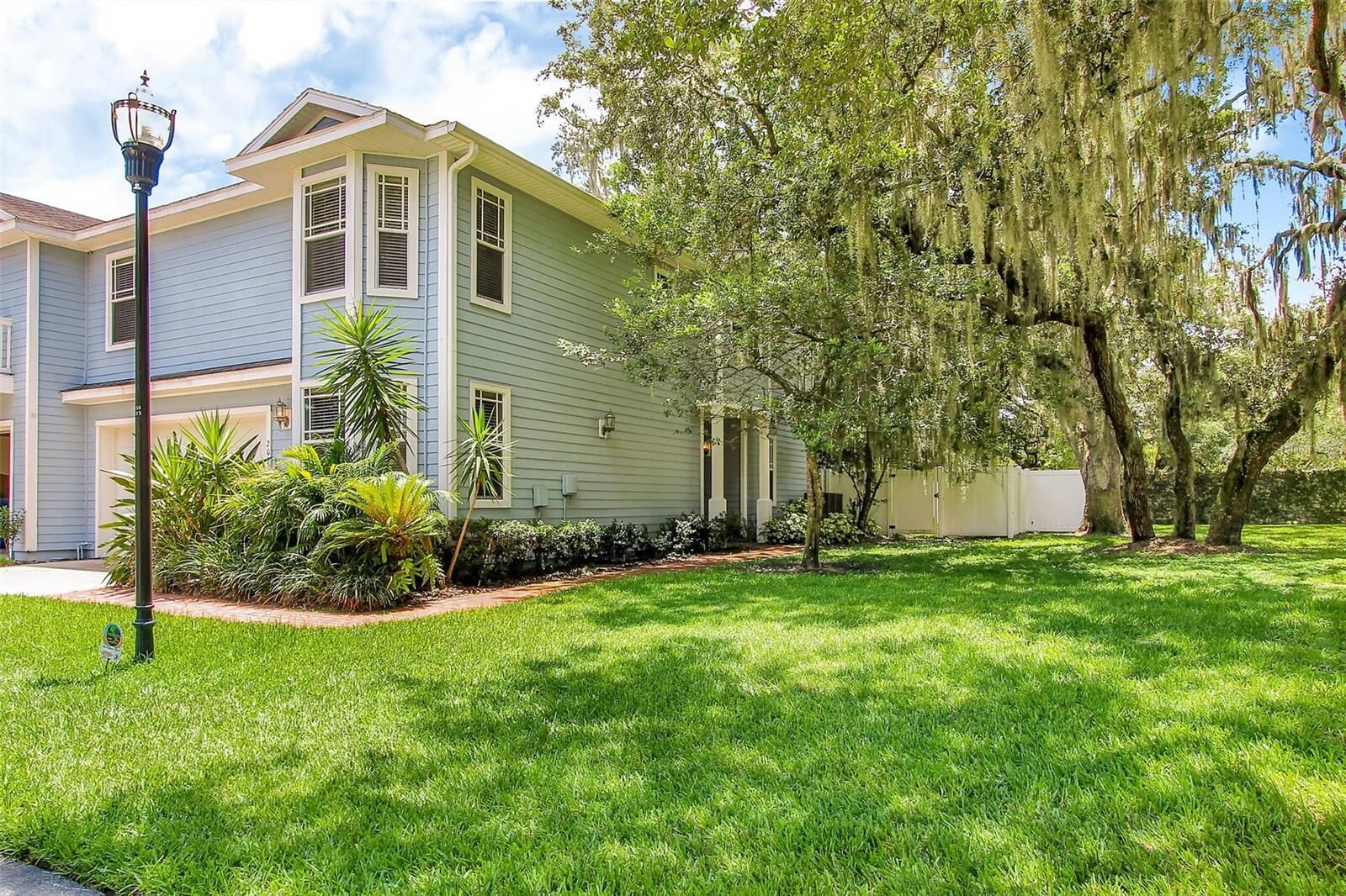 Property Photo:  205 Arbor Shade Court  FL 33511 