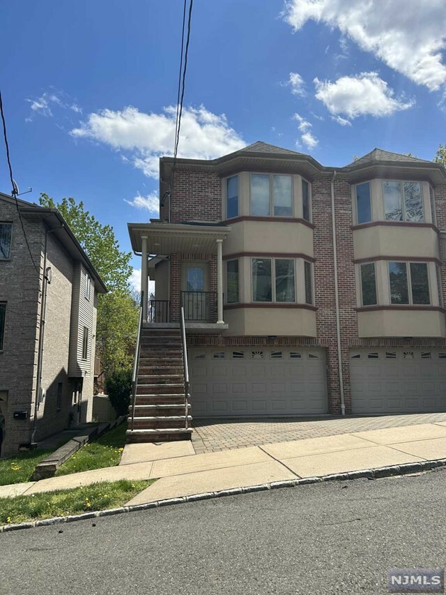 Property Photo:  2040A Ellery Avenue A  NJ 07024 