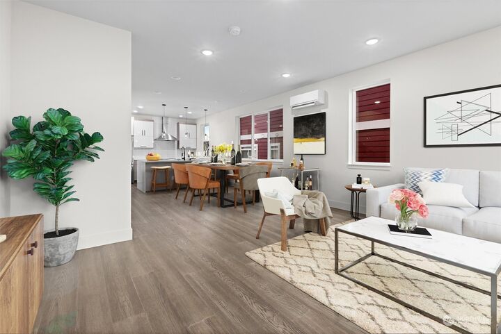 Property Photo: 530 25th Avenue S B WA 98144