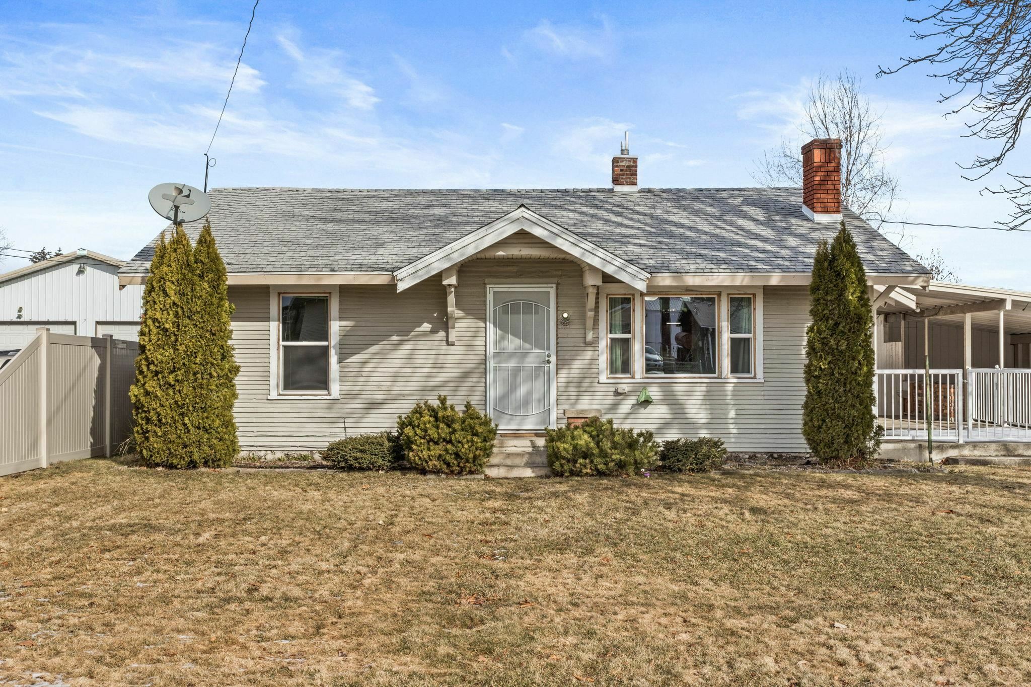 Property Photo: 9707 E Broadway Ave WA 99206