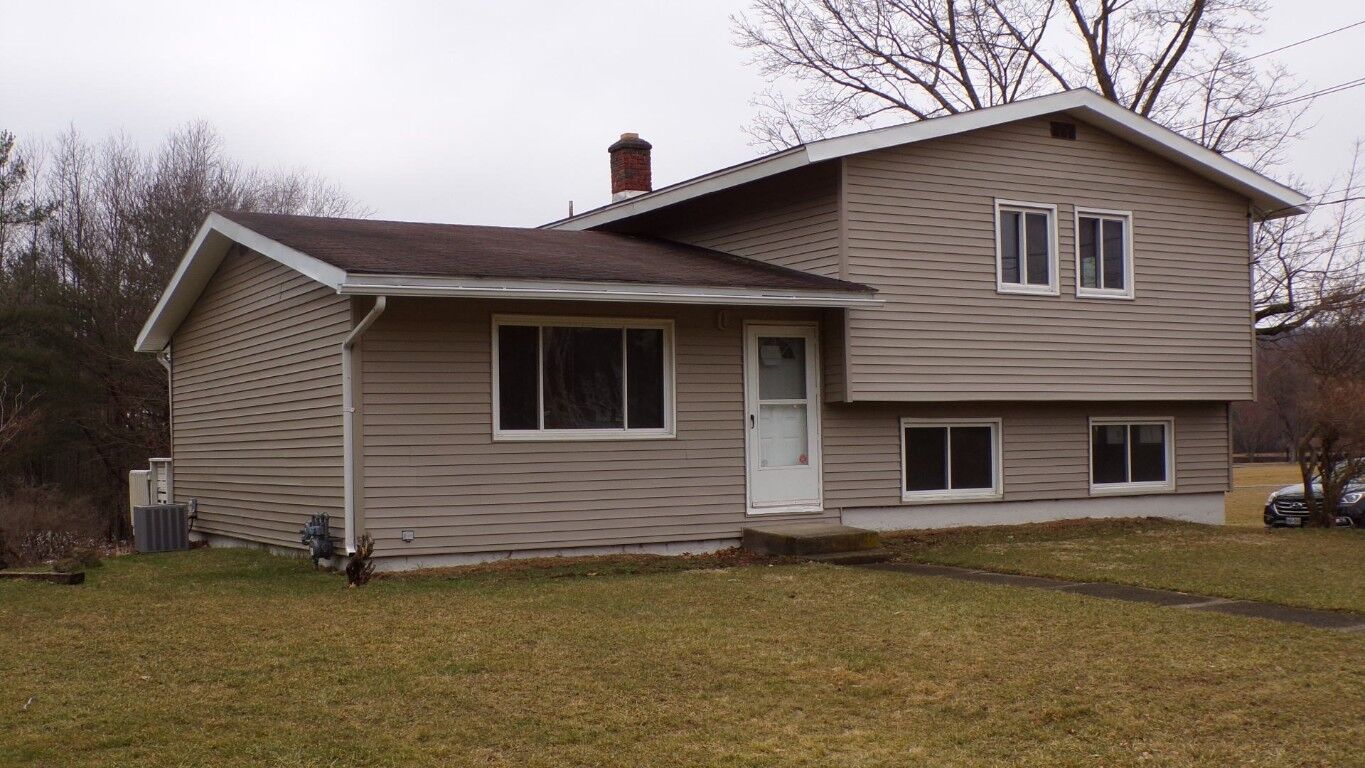 Property Photo:  17 Londonderry Lane  NY 13827