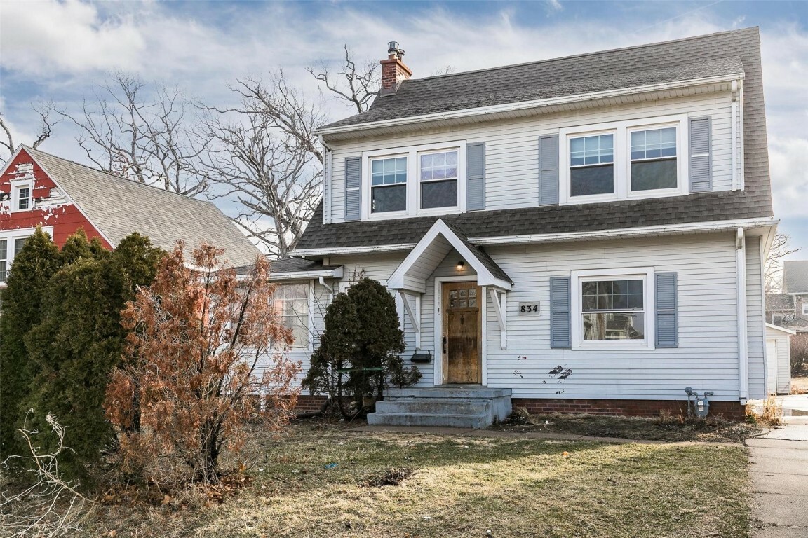 Property Photo: 834 20th Street SE IA 52403