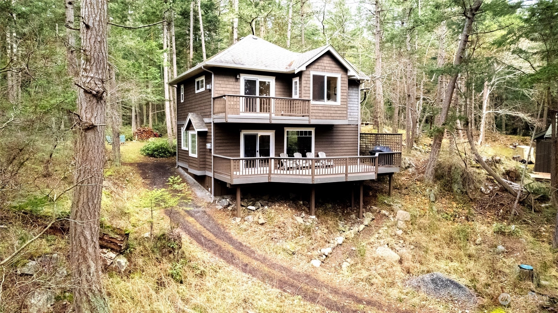 Property Photo:  1002 Chinook Way  WA 98221 