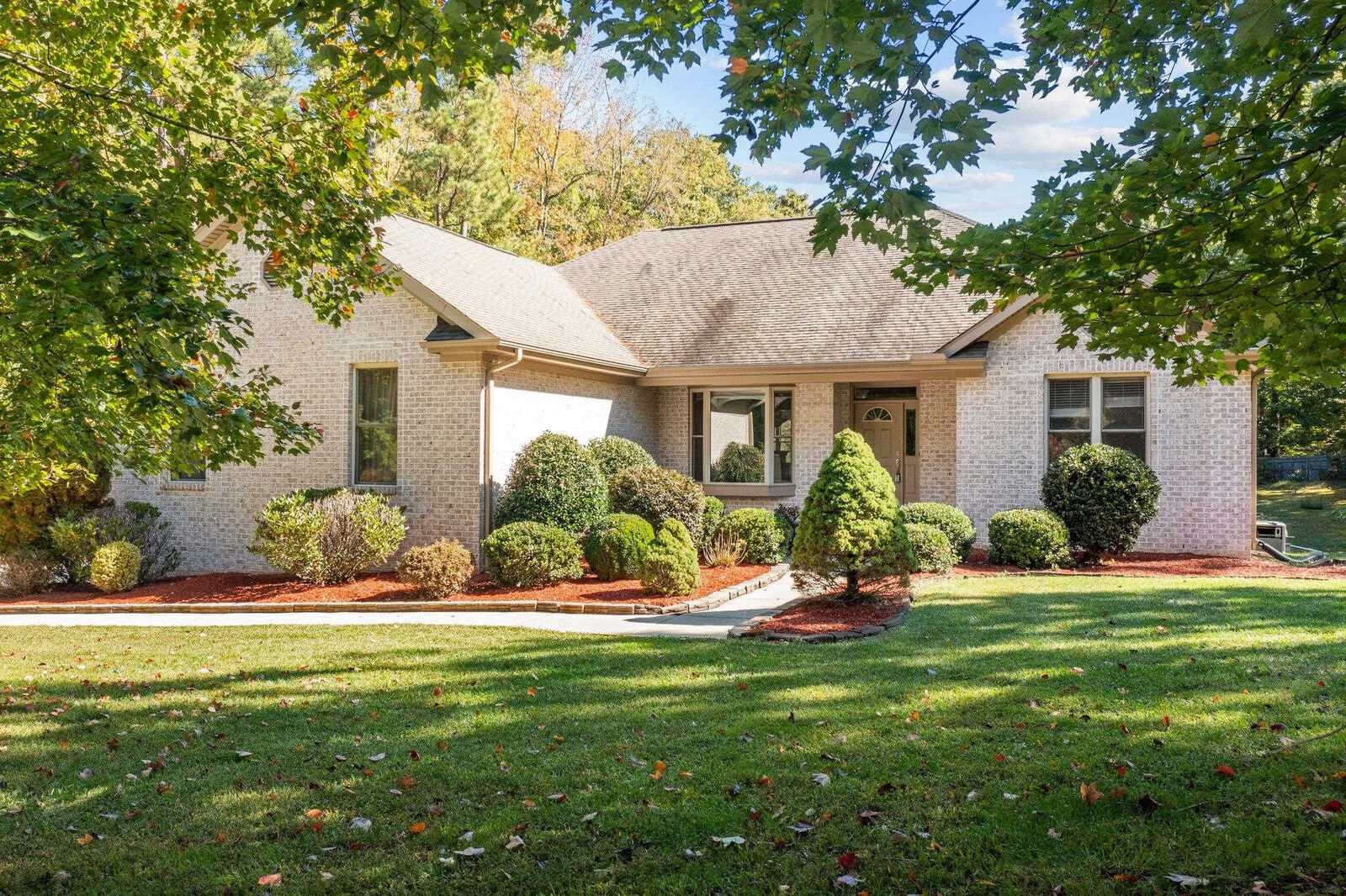 Property Photo: 1222 Oak Drive NC 27712