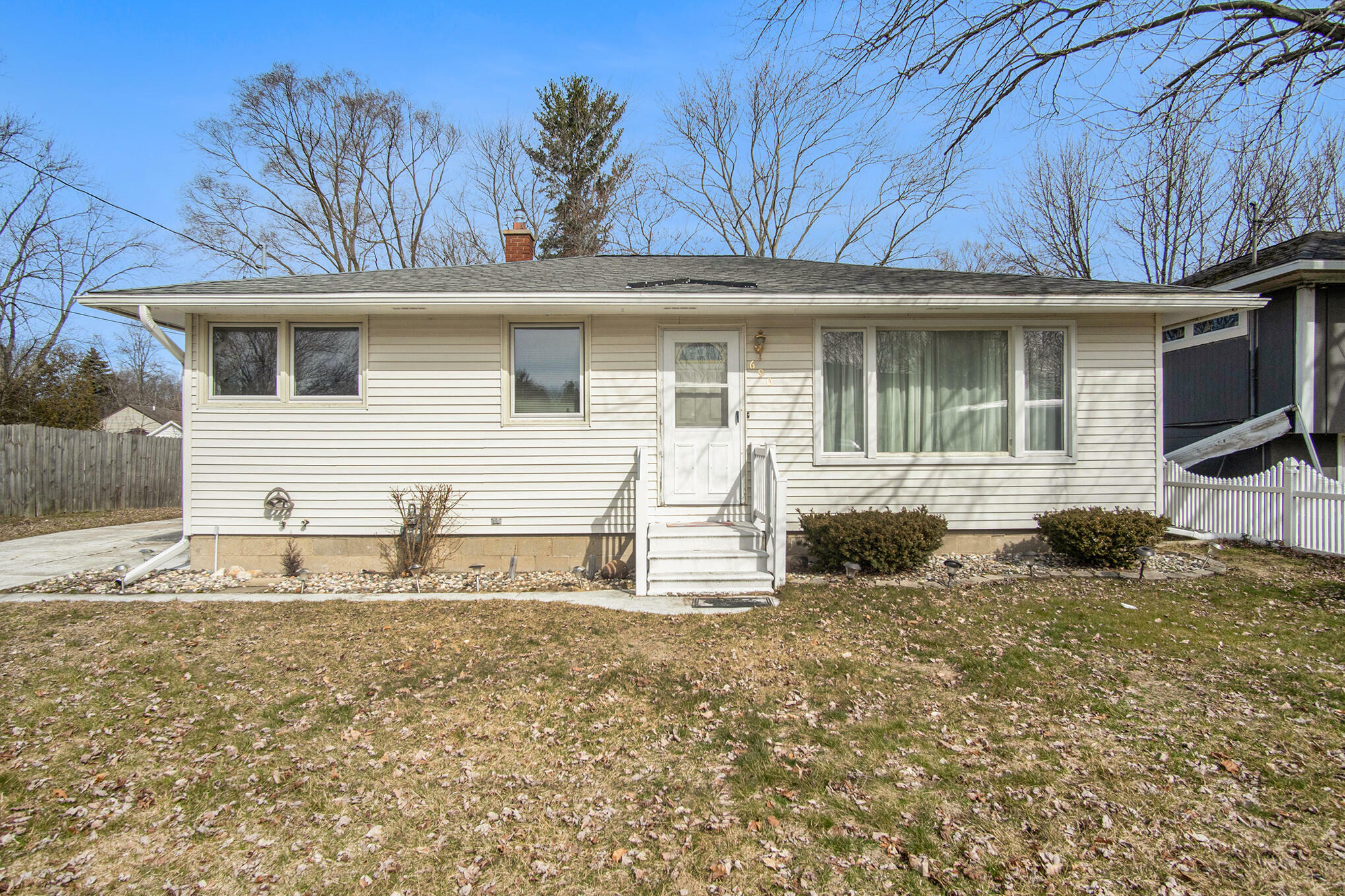 Property Photo:  690 August Road  MI 49441 