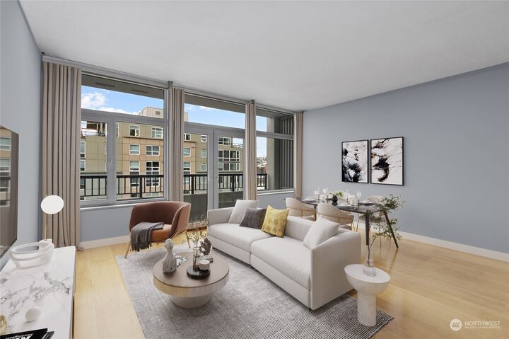 Property Photo:  2717 Western Avenue 9008  WA 98121 