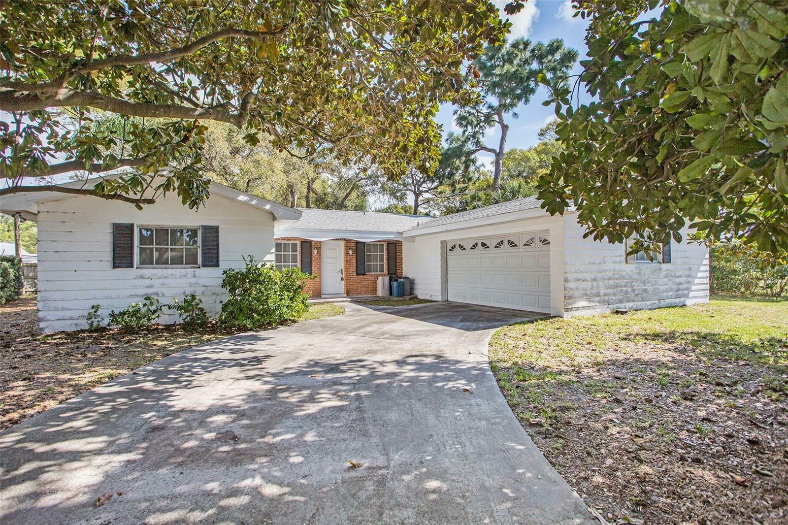 Property Photo: 13425 99th Avenue FL 33776