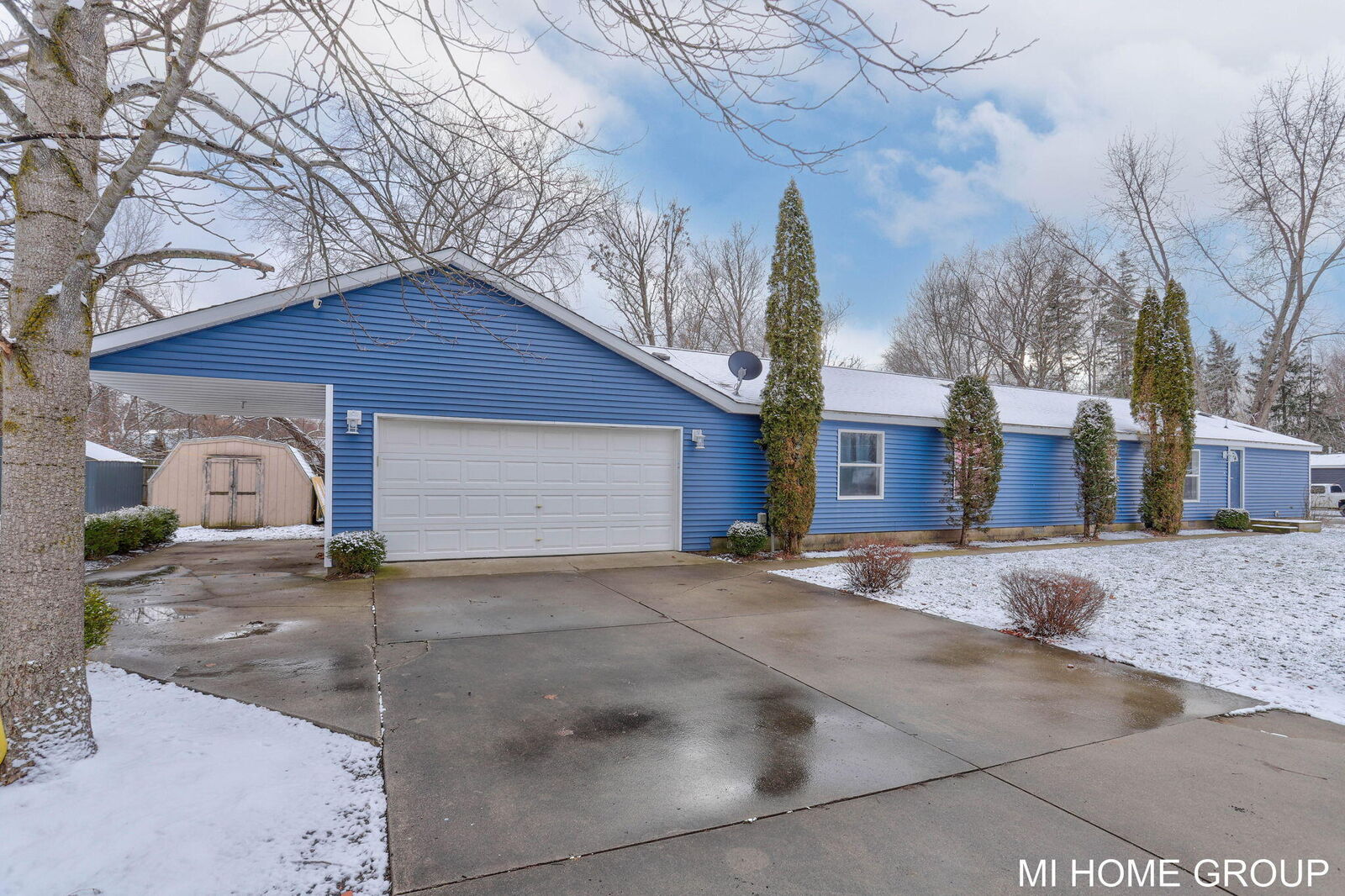 Property Photo:  410 3rd  MI 49408 