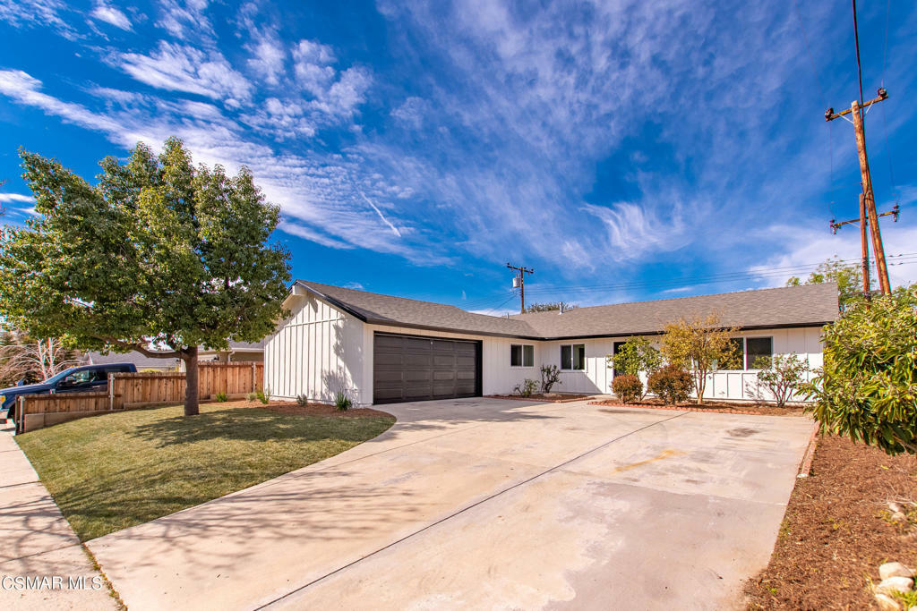 Property Photo:  2277 Elizondo Avenue  CA 93065 