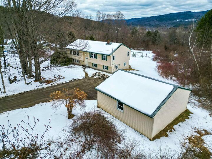 Property Photo:  94 Roberts Hill Road  NH 03743 