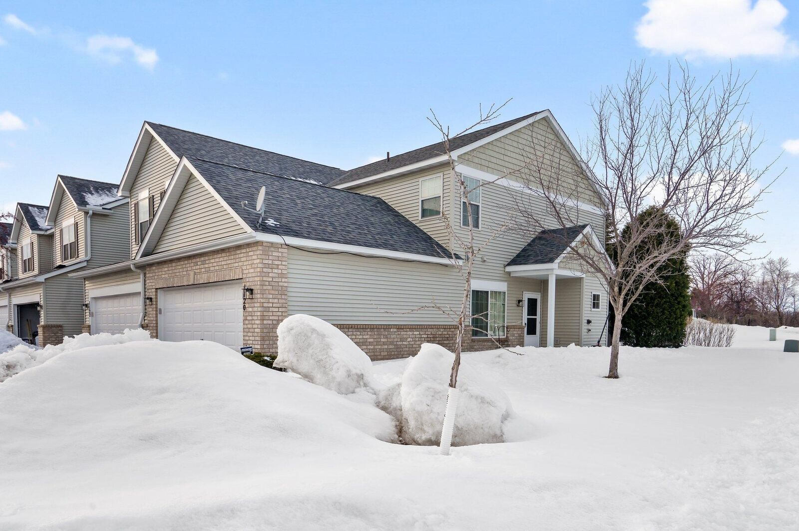 Property Photo:  1120 Bergmann Drive  MN 55082 