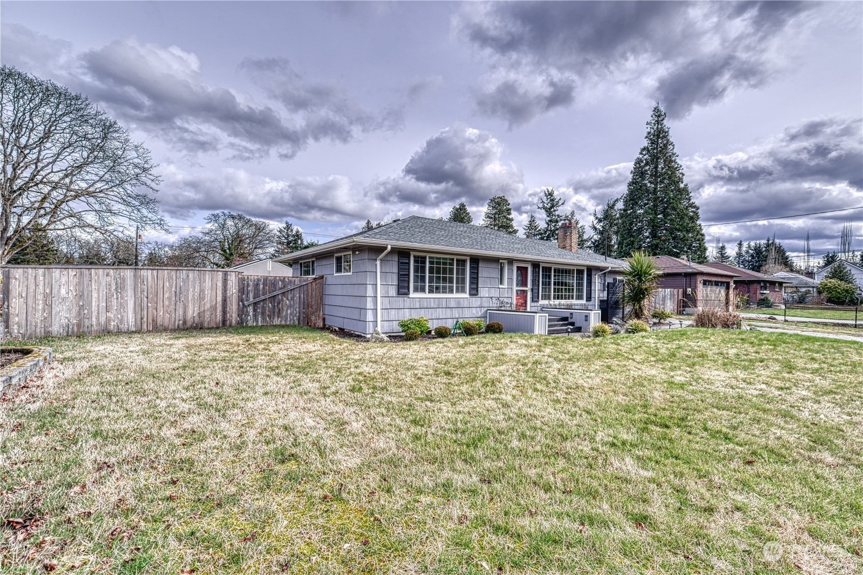 Property Photo:  9105 Maple Avenue SW  WA 98499 