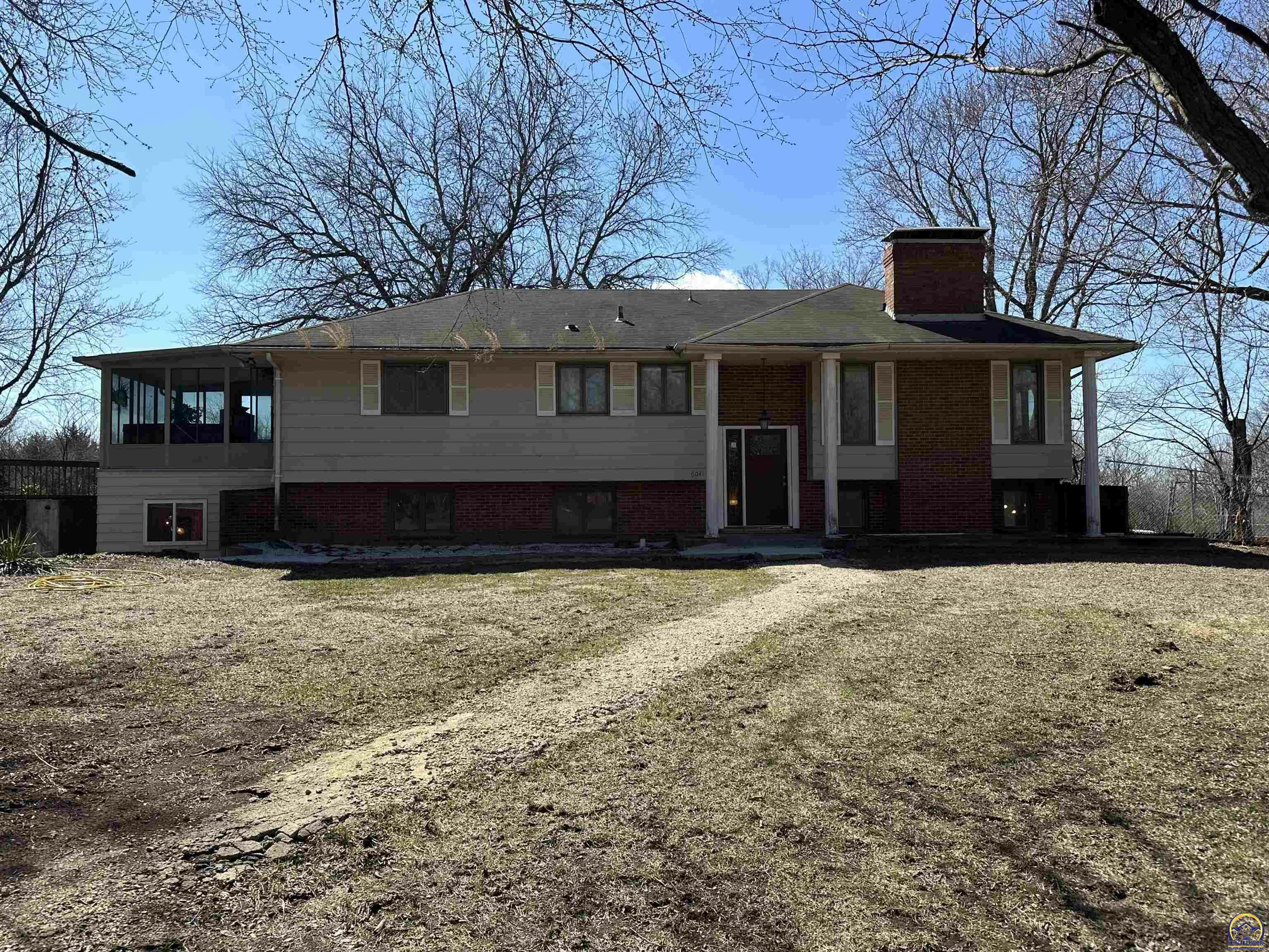 Property Photo:  6041 SW 46th St  KS 66610 