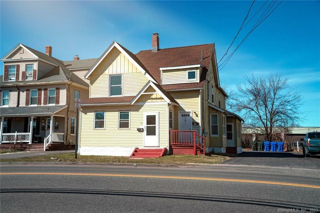 Property Photo:  58 Tolland Street  CT 06108 