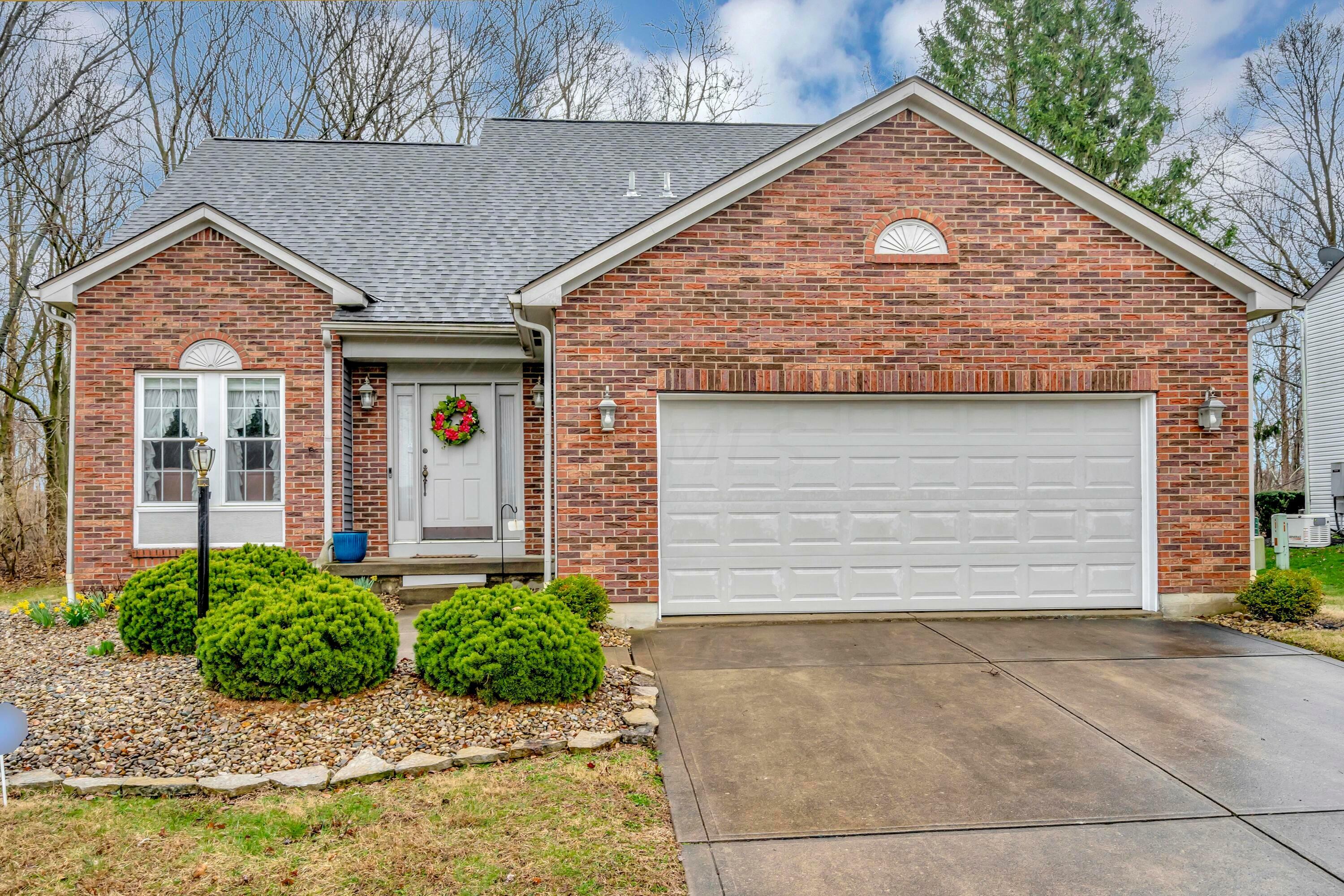 Property Photo: 430 Rambling Brook Drive OH 43147