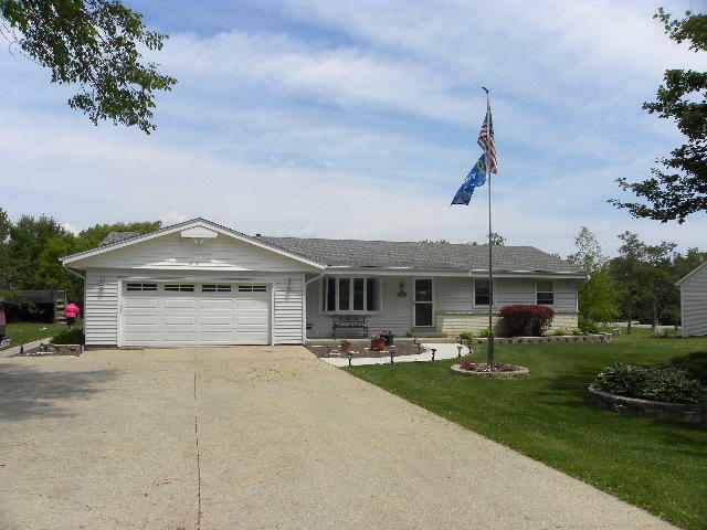 Property Photo: N97w21756 White Horse Dr WI 53017