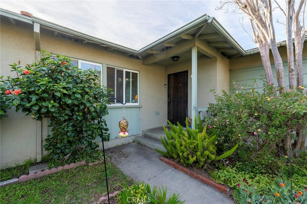 Property Photo:  715 S Resh Street  CA 92805 