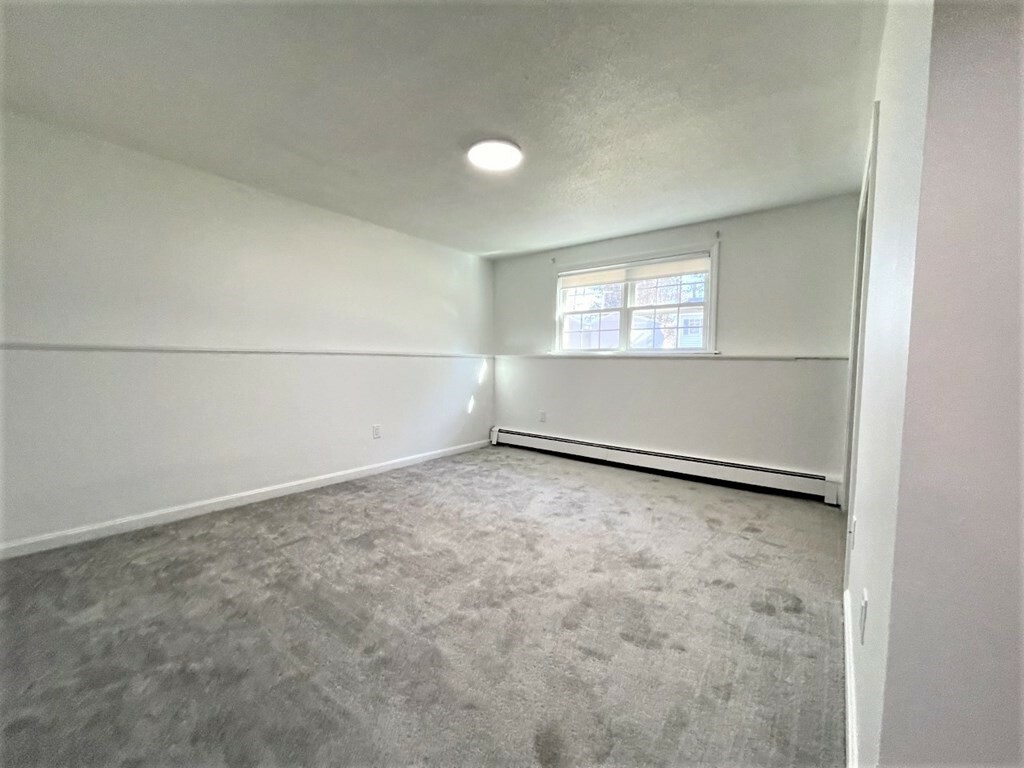 Property Photo: 4 Dodge Rd 1-A6 MA 01969