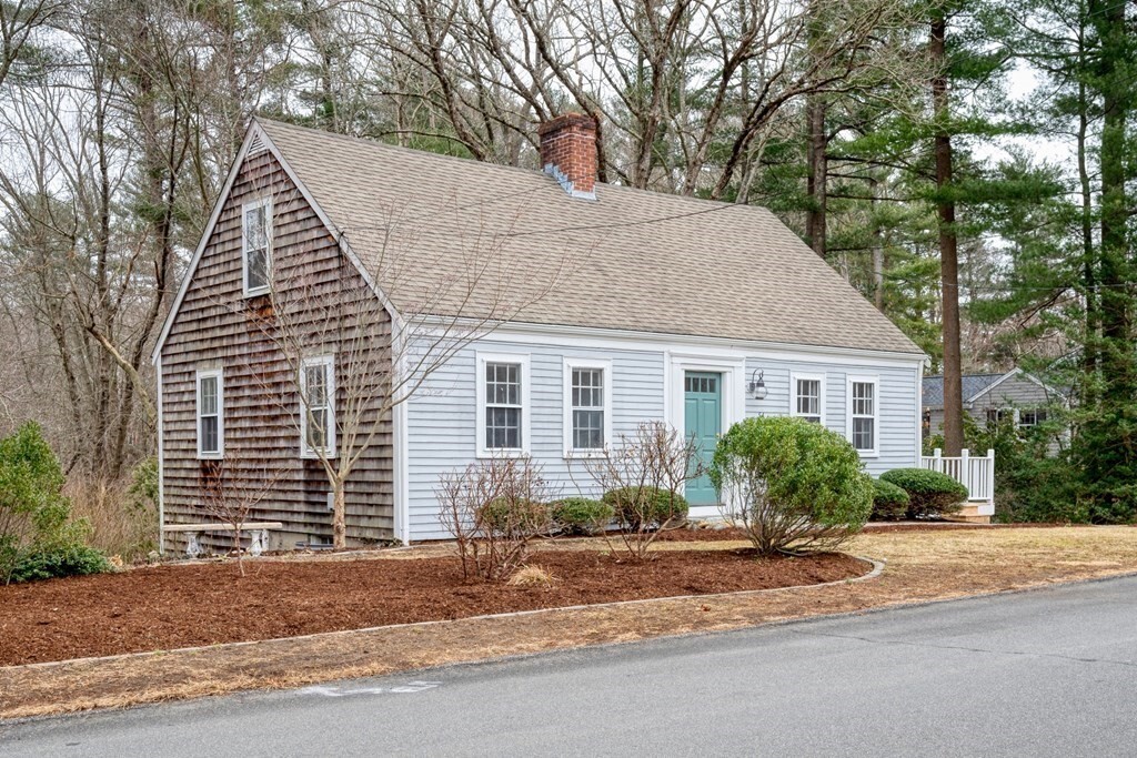 54 Whitcomb Ave  Hingham MA 02043 photo