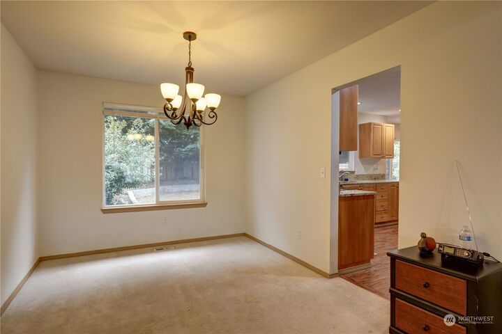 Property Photo:  21525 102nd Street E  WA 98391 