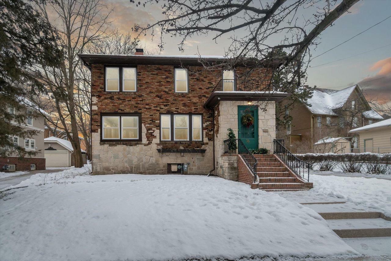 Property Photo: 16 Marshall Pl WI 53545