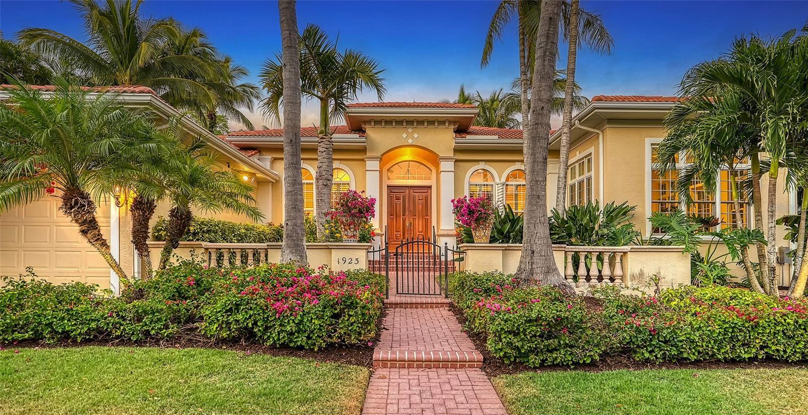 Property Photo: 1923 Lincoln Drive FL 34236