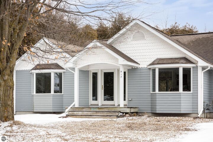 917 S Elm Street  Suttons Bay MI 49682 photo