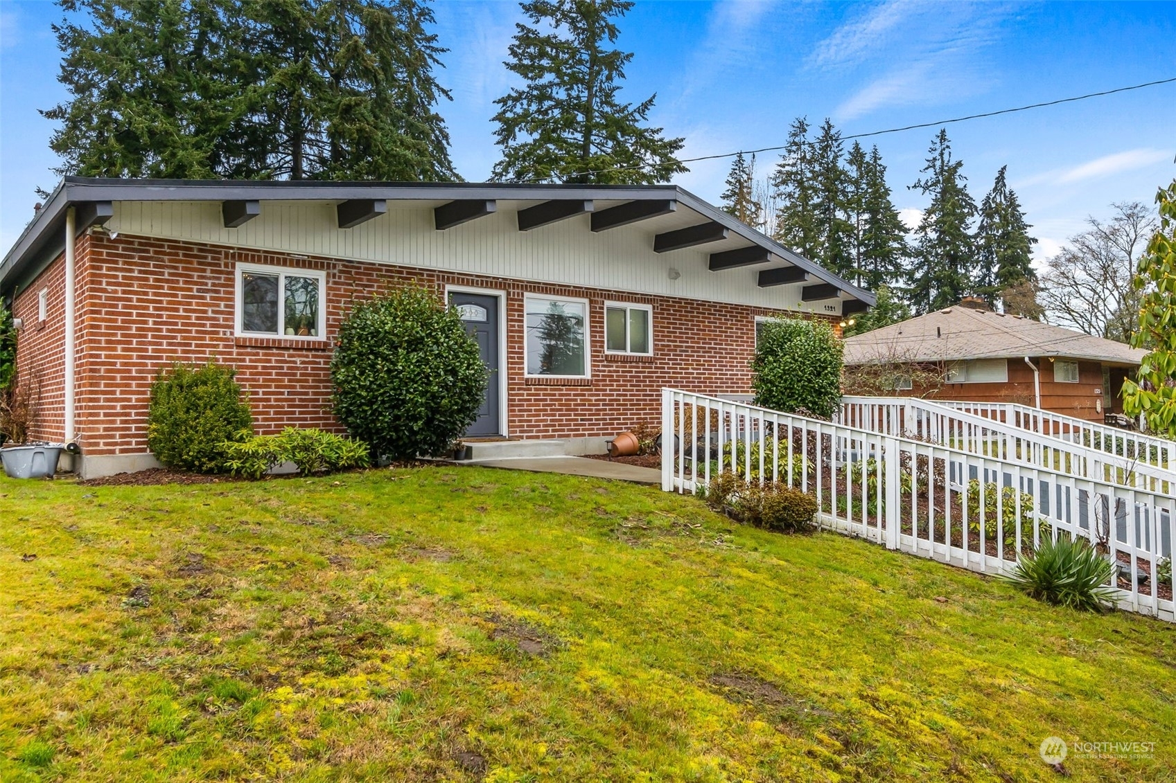 Property Photo:  1321 Warner Street NE  WA 98516 