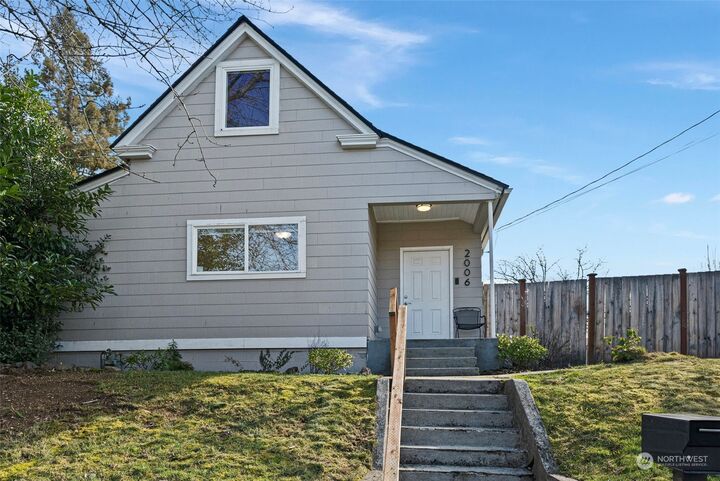 Property Photo: 2006 S 7th Street WA 98405