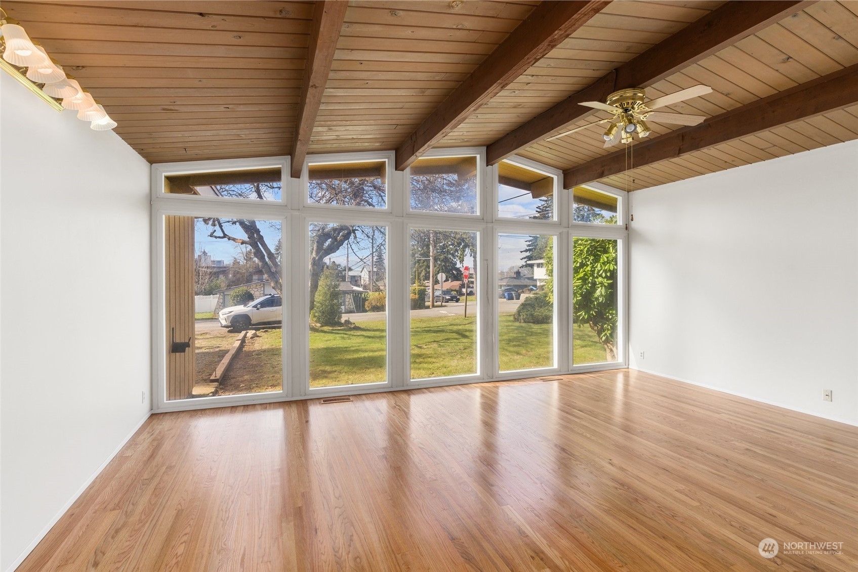 Property Photo: 19202 33rd Avenue S WA 98188