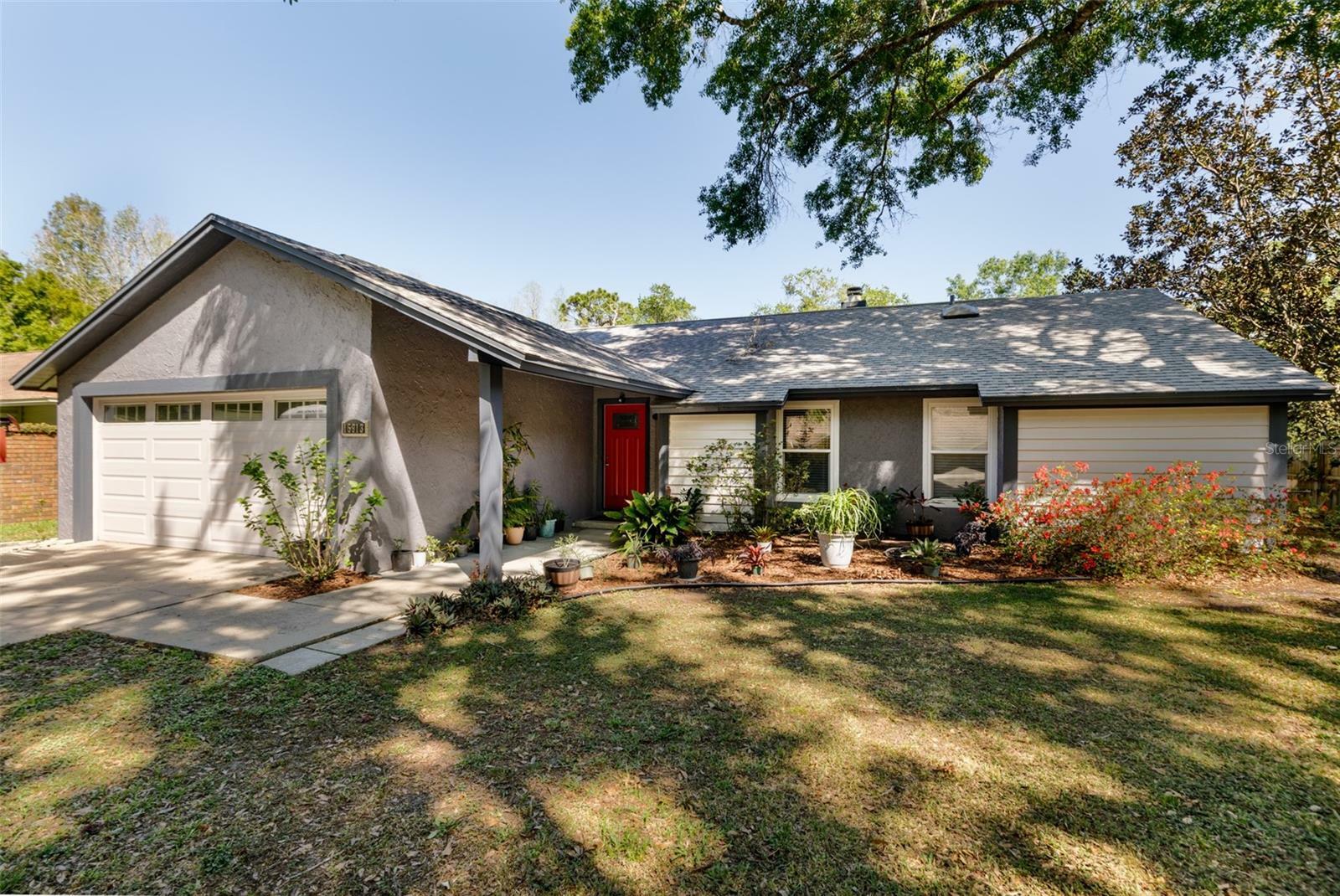 Property Photo:  15913 Hampton Village Drive  FL 33618 