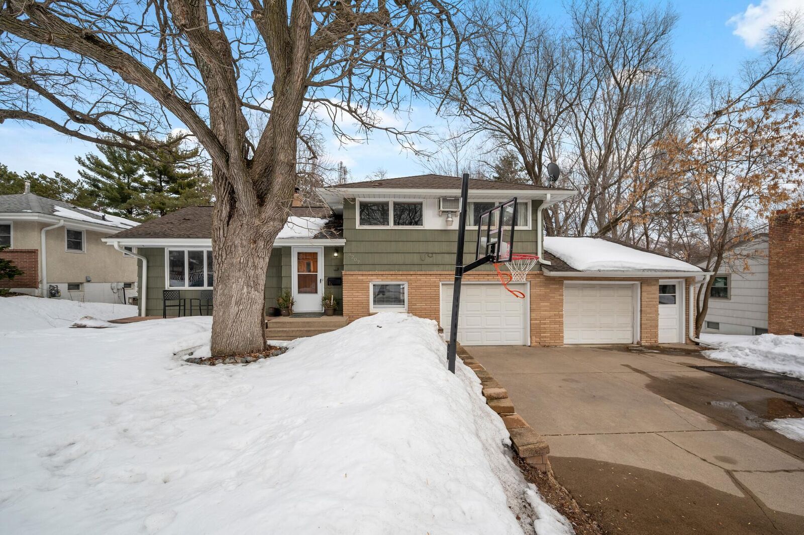 Property Photo:  8207 Washburn Avenue S  MN 55431 