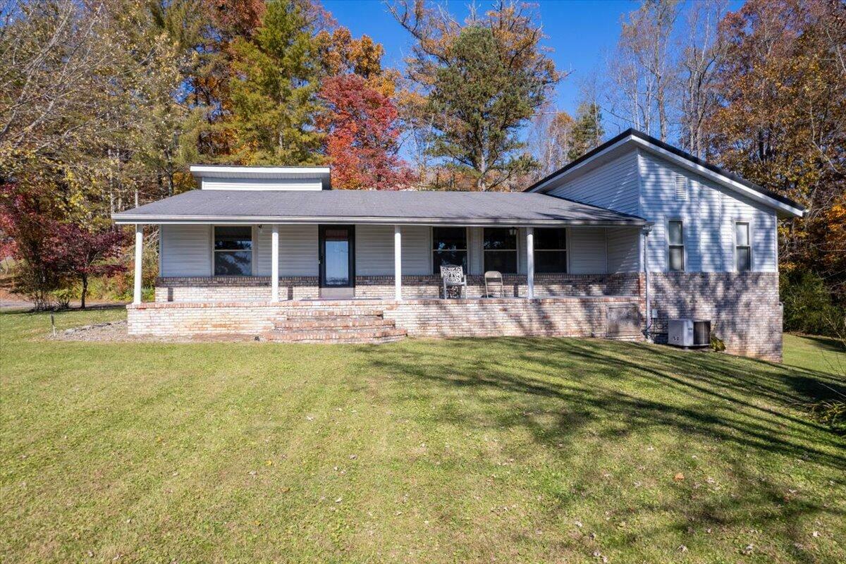 Property Photo:  622 Jones Road  TN 37869 