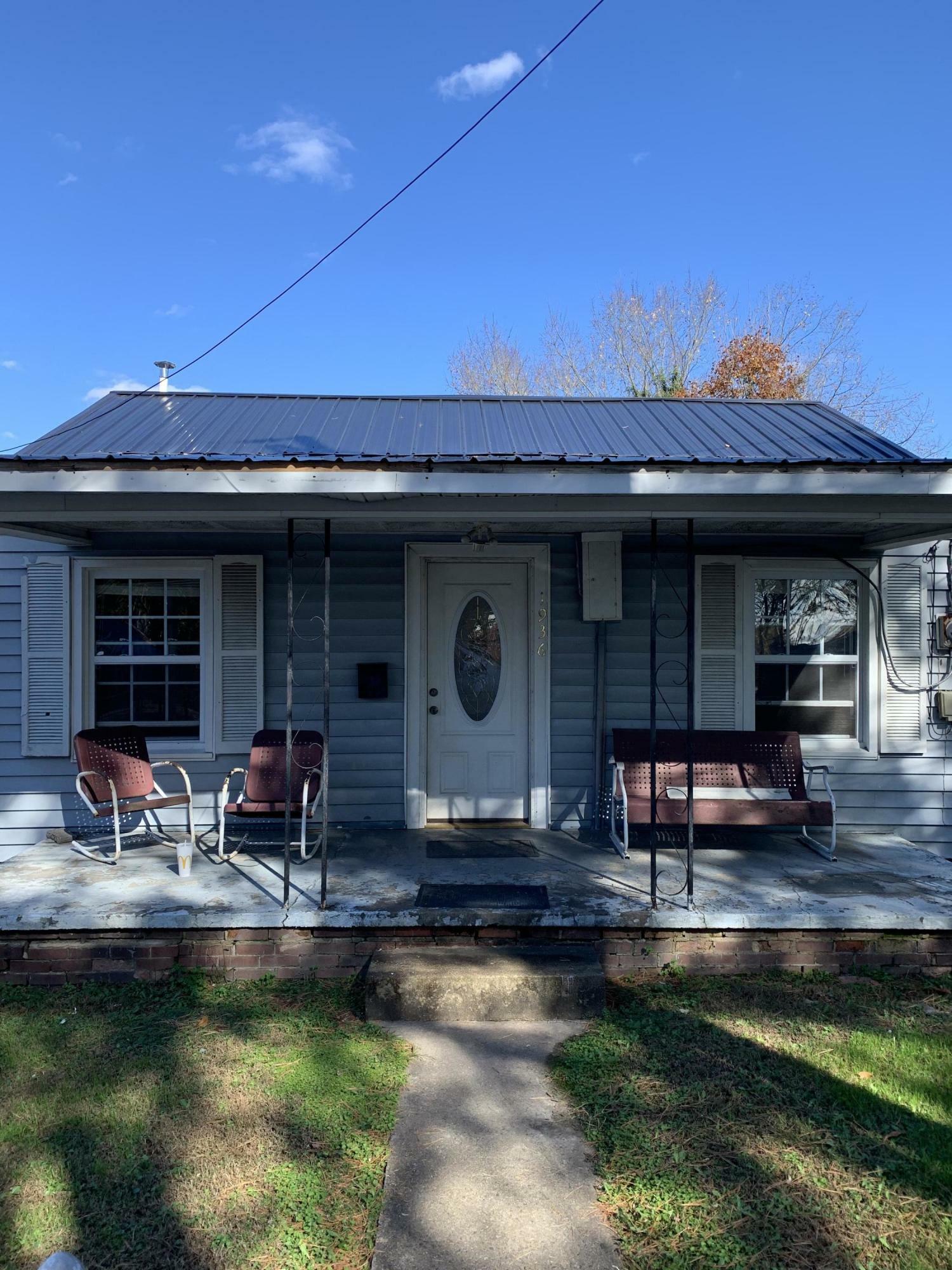 Property Photo:  1936 Park Street  TN 37664 