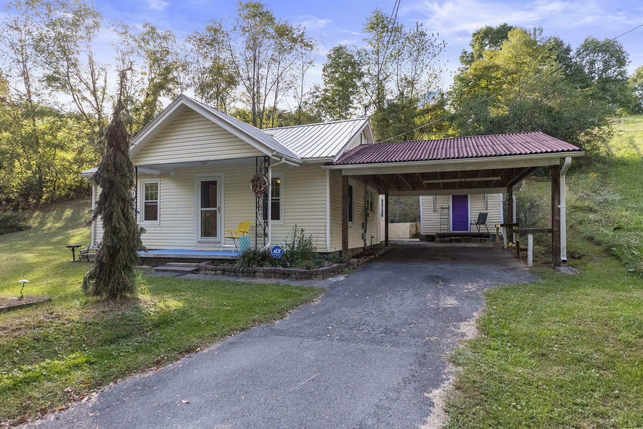 Property Photo:  116 Crickett Lane  TN 37643 