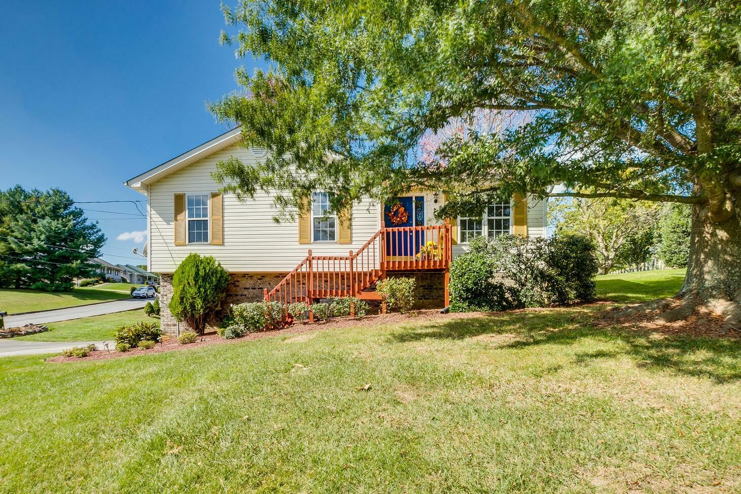 Property Photo:  106 Laurel View Road  TN 37659 