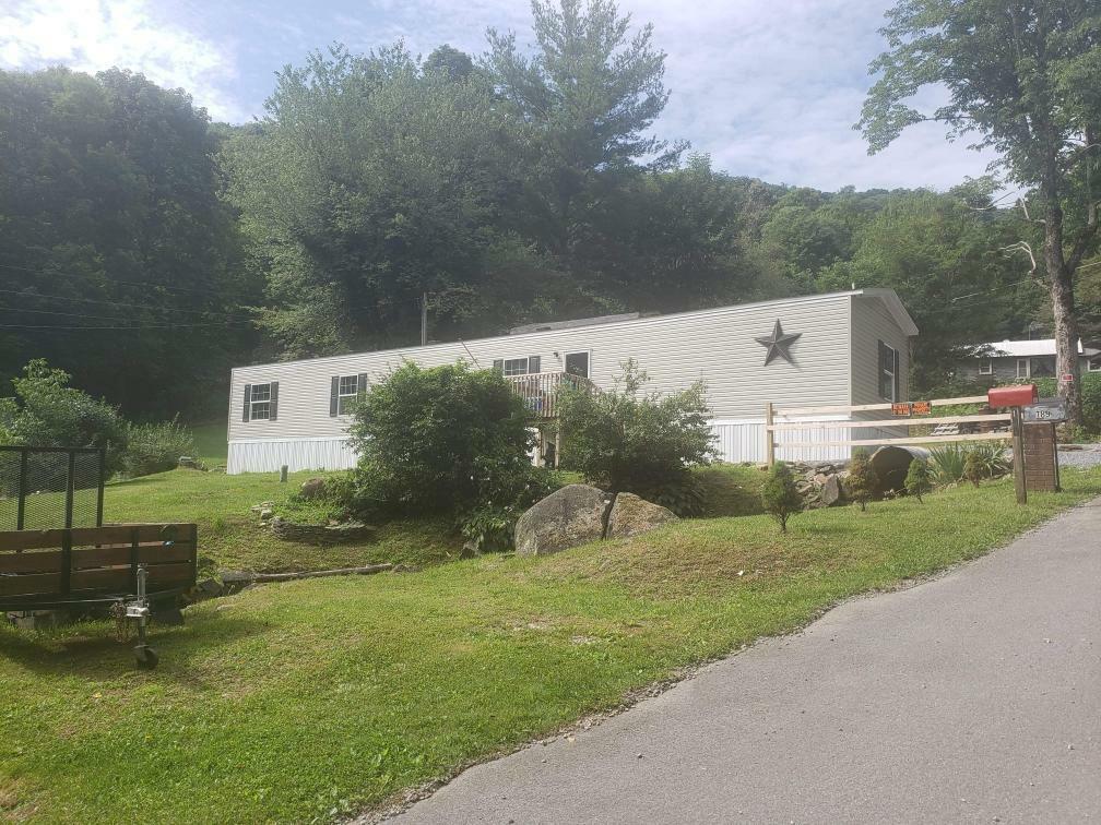 Property Photo:  189 Duck Branch Road  TN 37687 