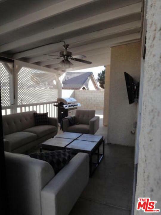 Property Photo:  2043 Chatham Drive  CA 93550 