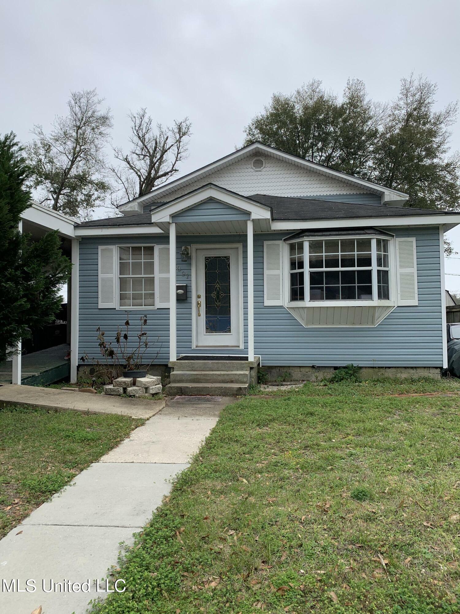 Property Photo:  1091 Cherokee Street  MS 39530 