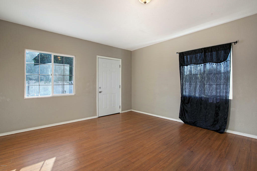 Property Photo:  658 Sheridan Way  CA 93001 