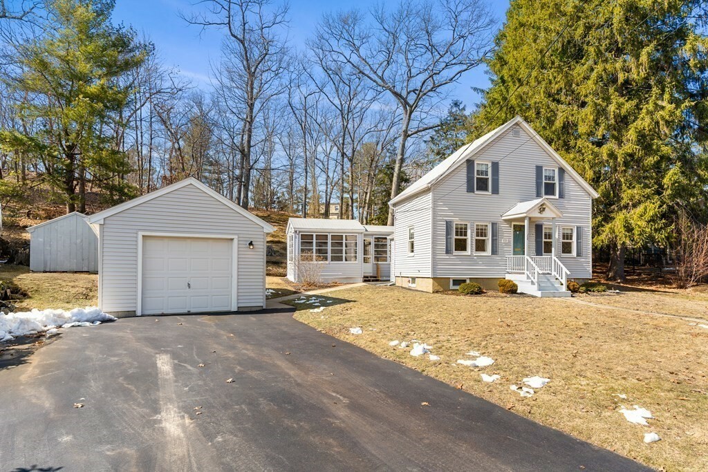 Property Photo:  15 Longwood Road  MA 01867 