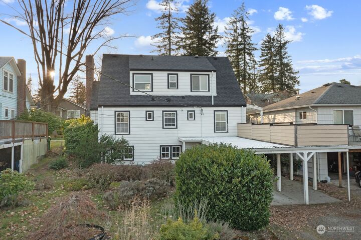 Property Photo:  228 Rogers Street NW  WA 98502 
