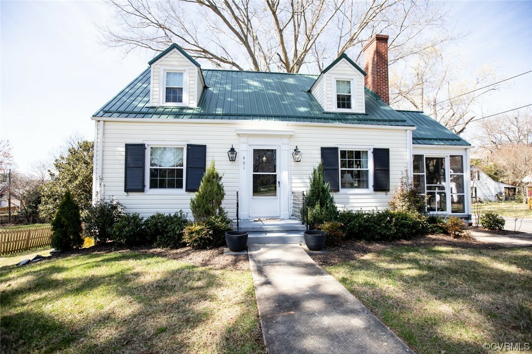 Property Photo:  401 Third Avenue  VA 23901 