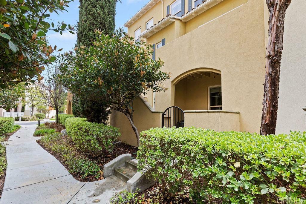 Property Photo:  2212 Huntington Point Road 28  CA 91914 