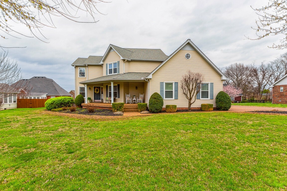 Property Photo:  1709 Orchard Dr  TN 37087 