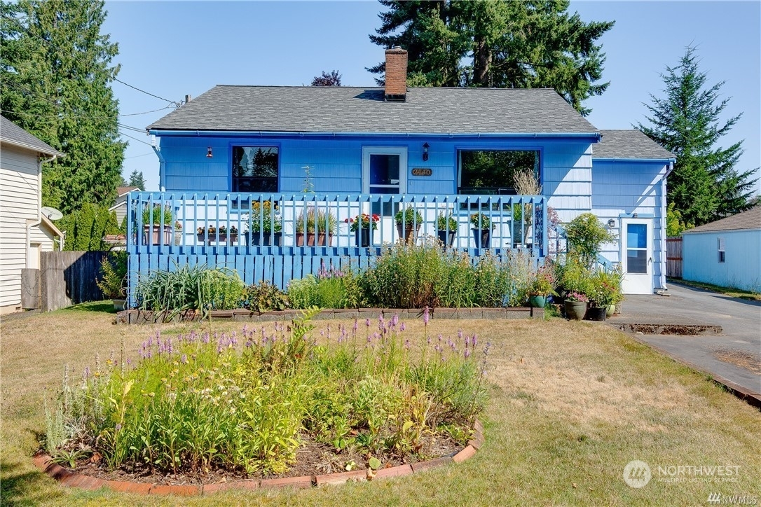 Property Photo: 2140 N 185th Street WA 98133