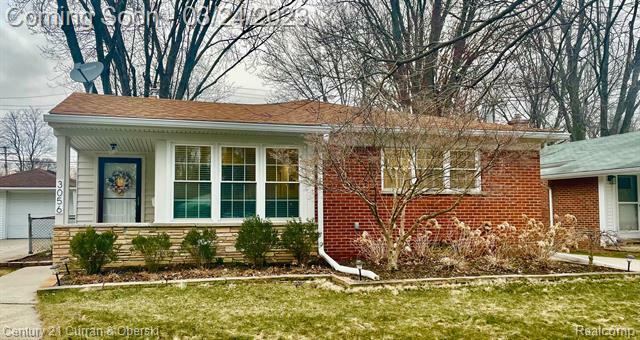 Property Photo:  3056 Sylvan Drive  MI 48073 