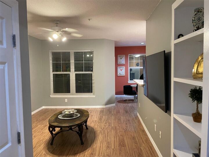 Property Photo:  1810 E Palm Avenue 1215  FL 33605 