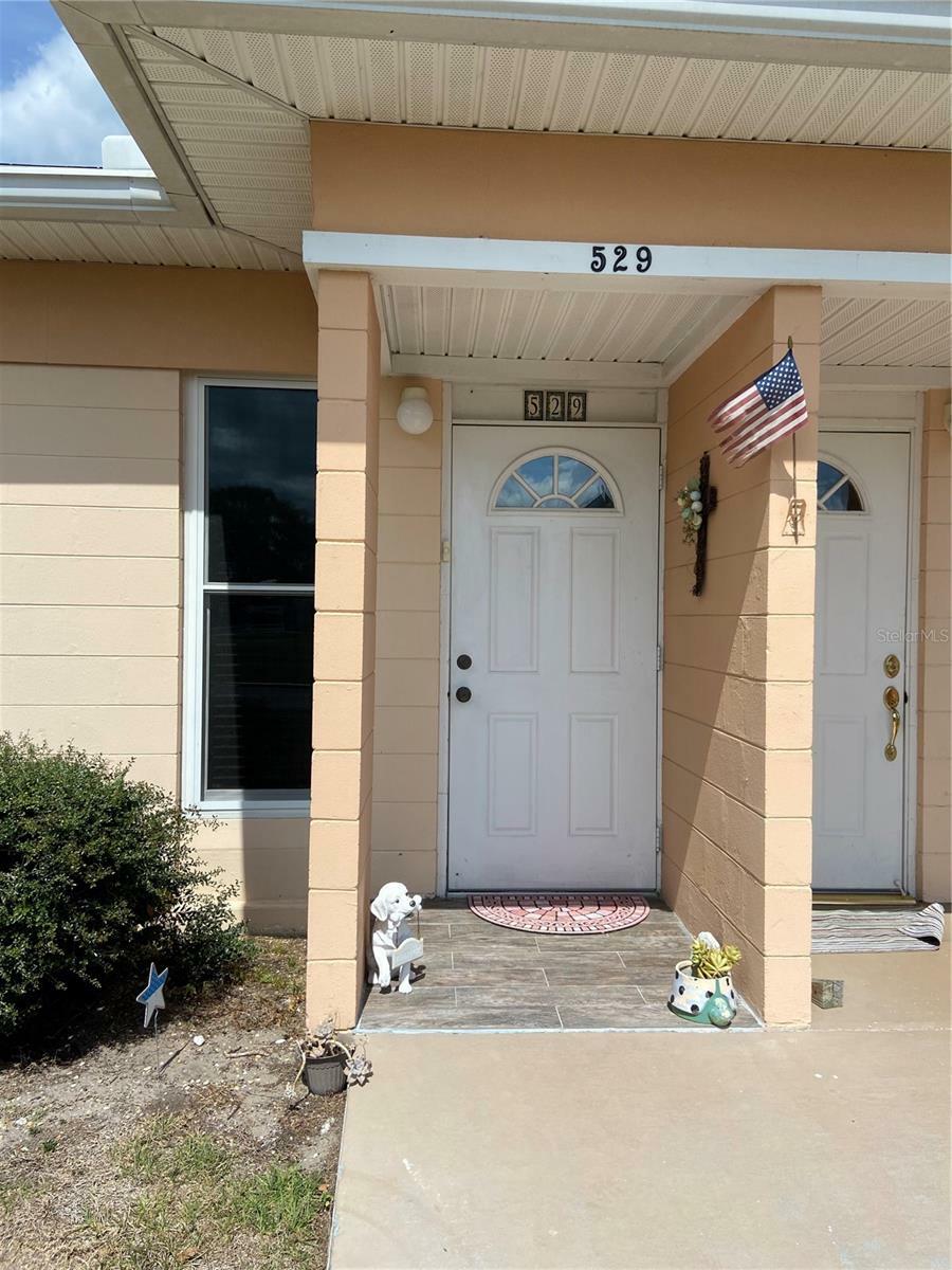 Property Photo: 529 Club Circle FL 33854