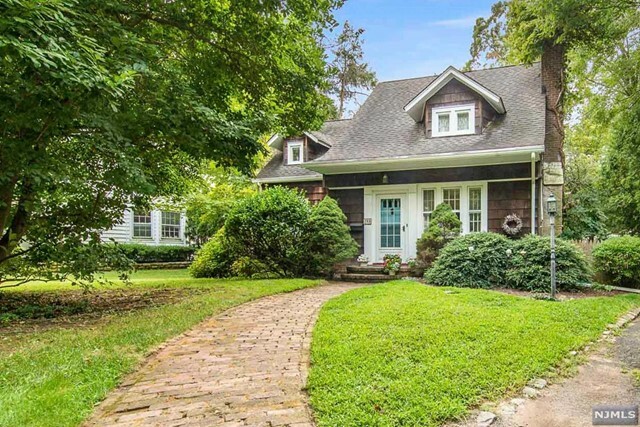 289 Hardenburgh Avenue  Demarest NJ 07627 photo